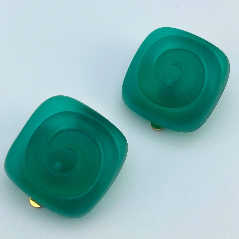 Vintage Liz Claiborne Green Square Swirl Lucite Clip On Stud Earrings Gold Tone